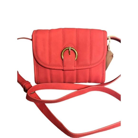 Red peach NWT! crossbody handbag - Picture 1 of 3